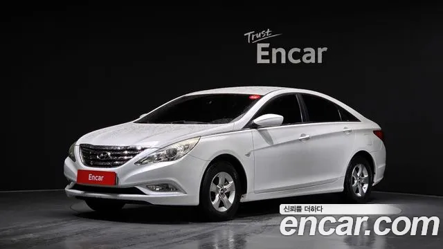 Hyundai Sonata 2010 — photo 1
