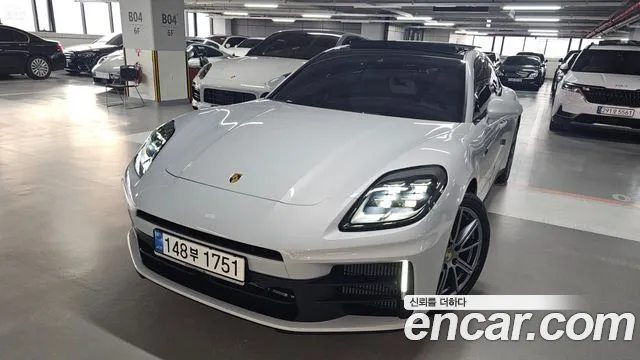 Porsche Panamera 2025 — photo 1