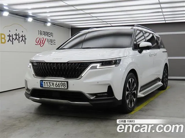 Kia Canival 2022 — photo 1