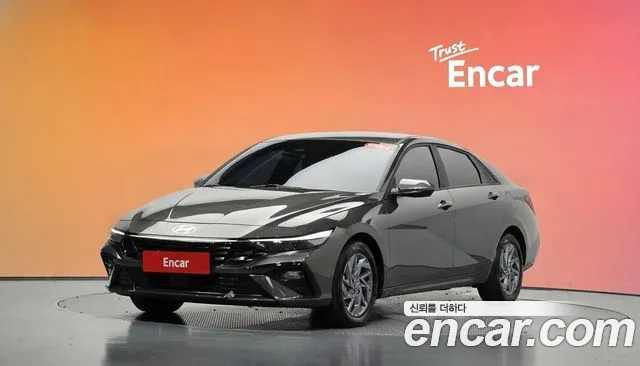 Hyundai AVANTE 2024 — photo 1