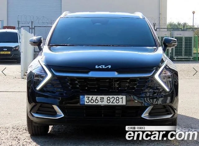 Kia Sportage 2023 — photo 1