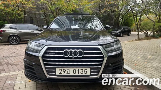 Audi Q7 2016 — photo 1