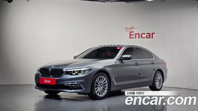 BMW 5-Series 2020 — photo 1
