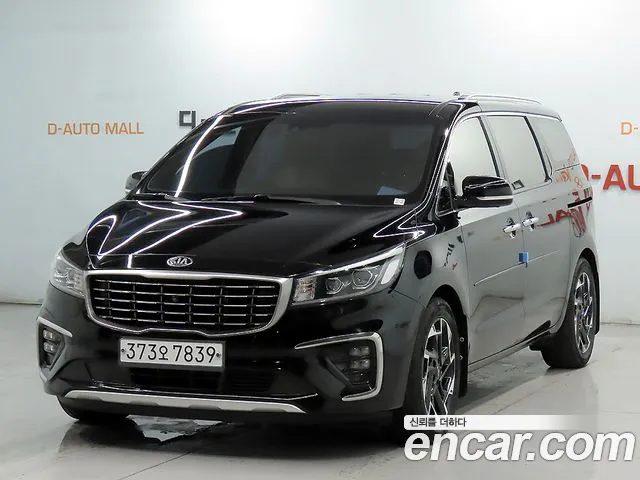 Kia Canival 2020 — photo 1