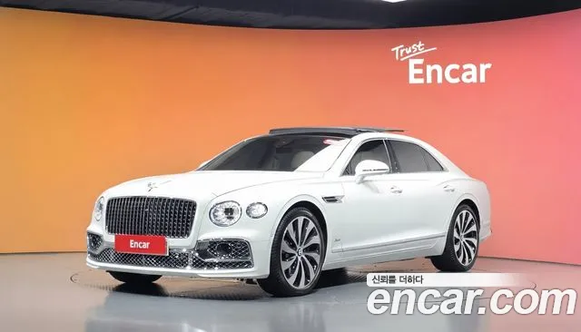 Bentley Flying Spur 2024 — photo 1