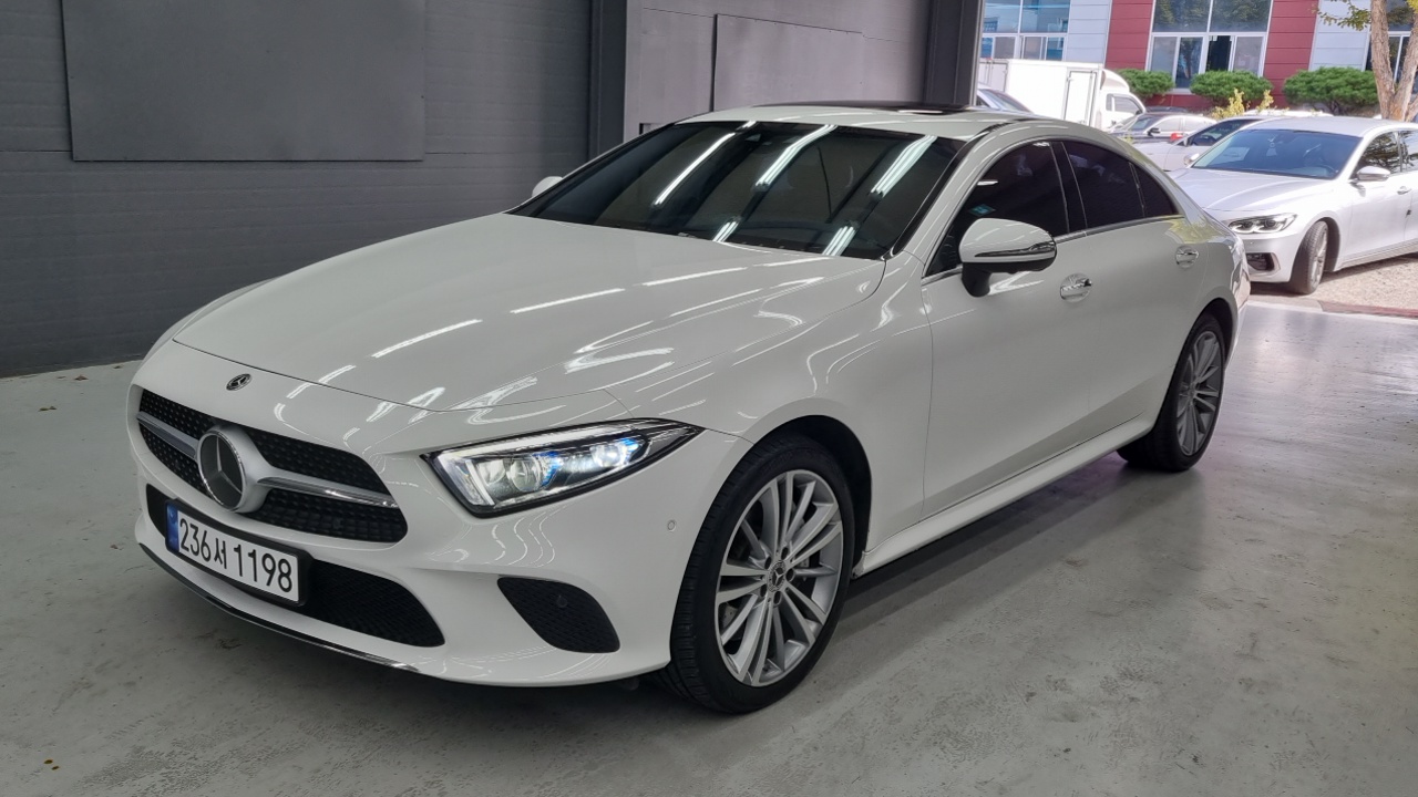Mercedes-Benz CLS-Class 2019 — photo 1