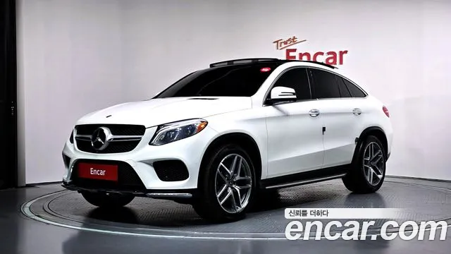 Mercedes-Benz GLE-Class 2018 — photo 1