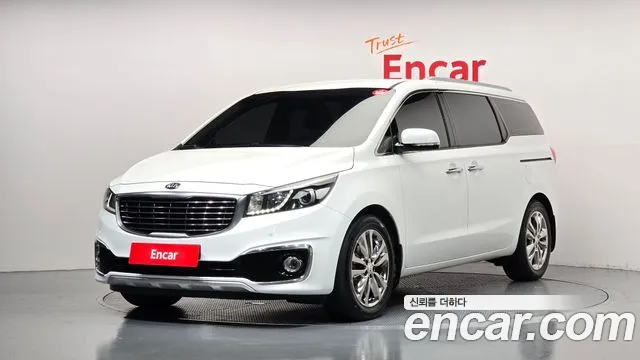 Kia Canival 2018 — photo 1