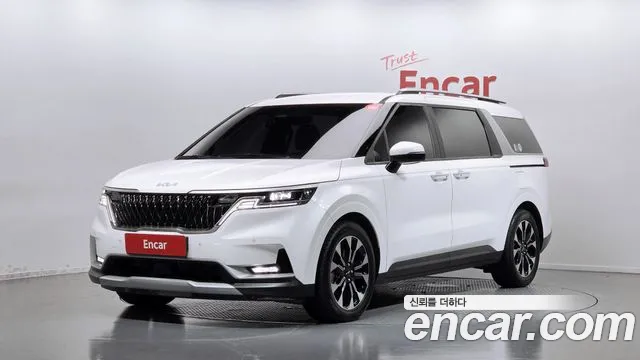 Kia Canival 2022 — photo 1