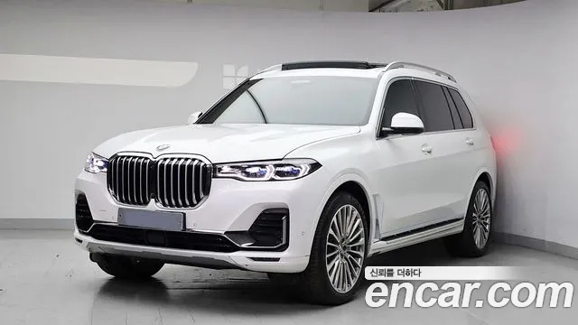 BMW X7 2022 — photo 1