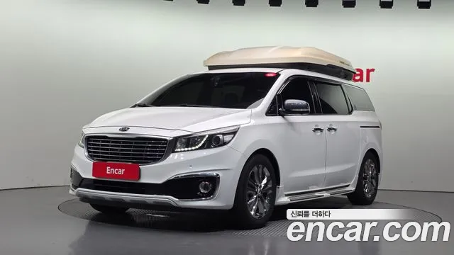 Kia Canival 2017 — photo 1