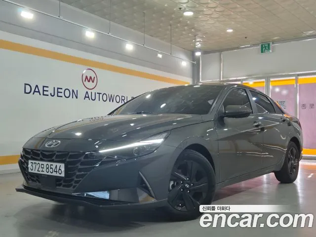 Hyundai AVANTE 2023 — photo 1