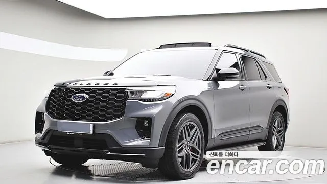 Ford Explorer 2025 — photo 1