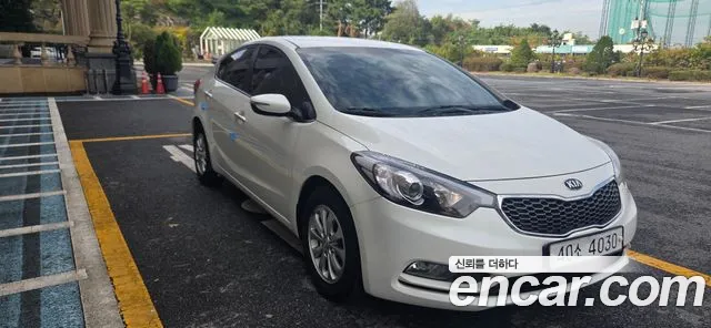 Kia K3 2015 — photo 1