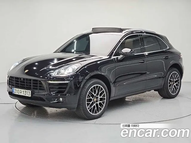 Porsche Macan 2017 — photo 1