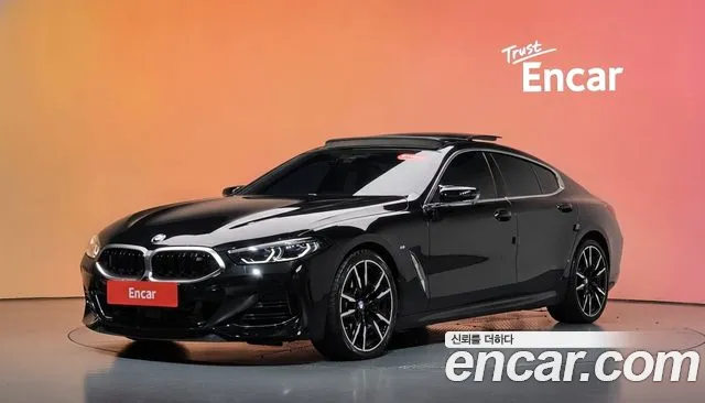 BMW 8-Series 2023 — photo 1