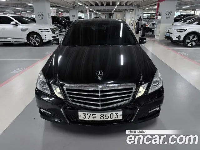 Mercedes-Benz E-Class 2010 — photo 1