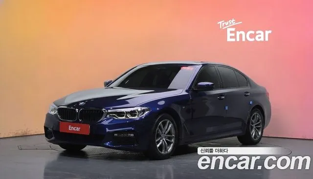 BMW 5-Series 2017 — photo 1