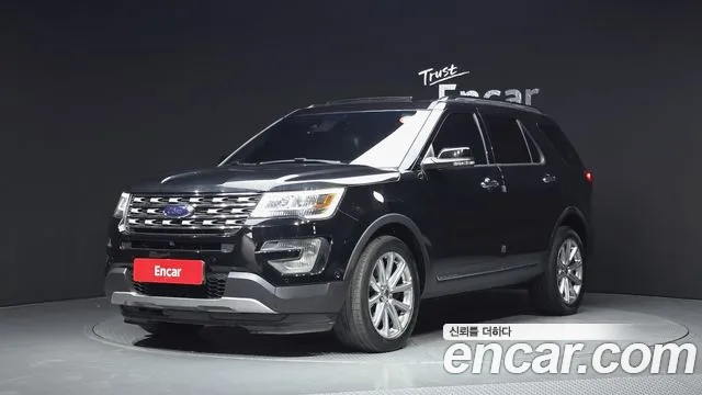 Ford Explorer 2017 — photo 1