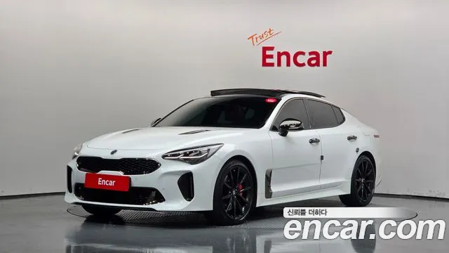 Kia Stinger 2021 — photo 1