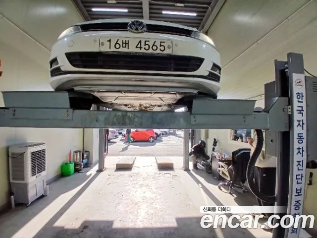 Volkswagen Golf 2014 — photo 1