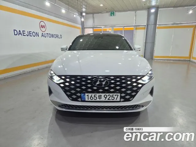 Hyundai Grandeur 2023 — photo 1