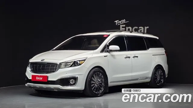 Kia Canival 2017 — photo 1