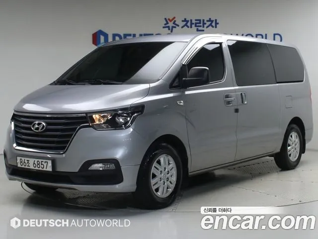 Hyundai Starex 2020 — photo 1