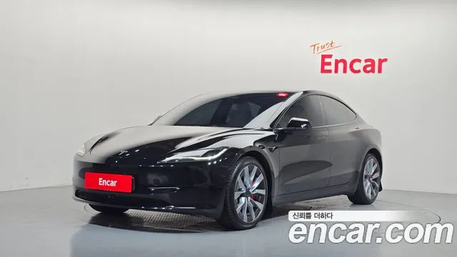 Tesla Model 3 2024 — photo 1