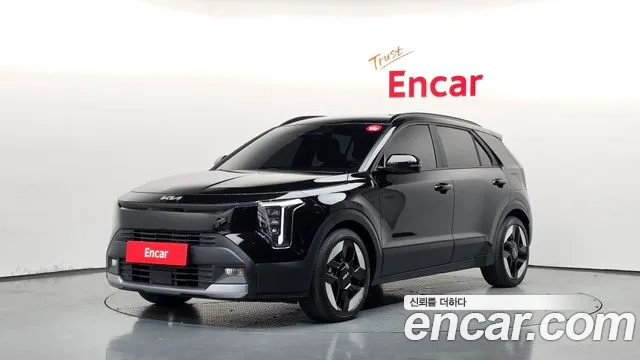 Kia Niro 2027 — photo 1