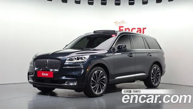Lincoln Aviator 2023 — photo 1