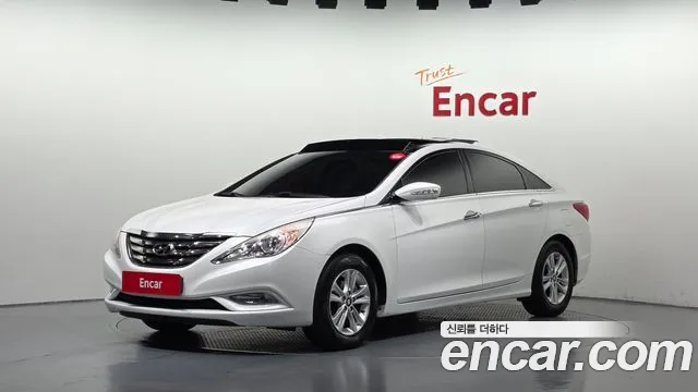 Hyundai Sonata 2011 — photo 1