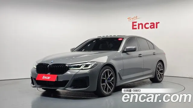 BMW 5-Series 2022 — photo 1