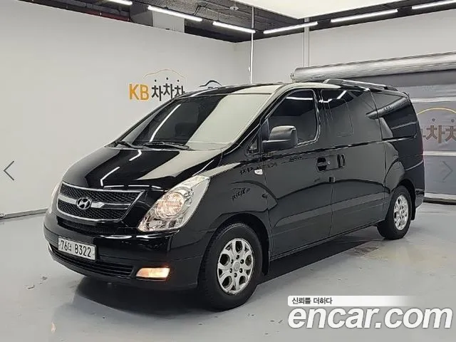 Hyundai Starex 2013 — photo 1