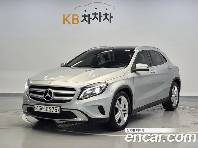 Mercedes-Benz GLA-Class 2016 — photo 1