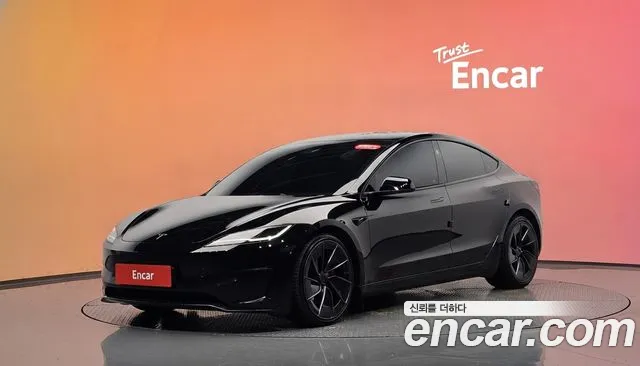 Tesla Model 3 2024 — photo 1