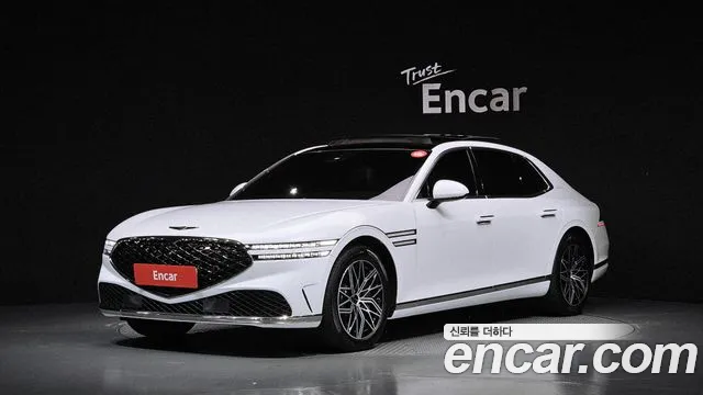 Genesis G90 2022 — photo 1
