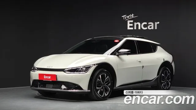 Kia EV6 2022 — photo 1