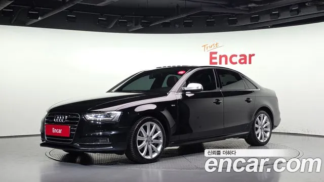 Audi A4 2015 — photo 1