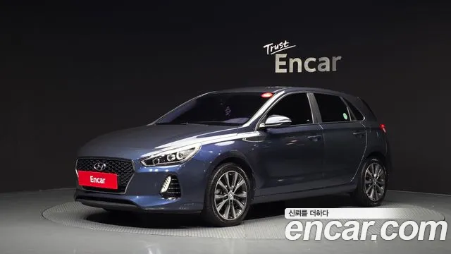 Hyundai i30 2017 — photo 1