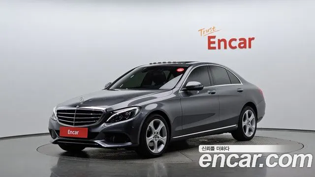 Mercedes-Benz C-Class 2018 — photo 1