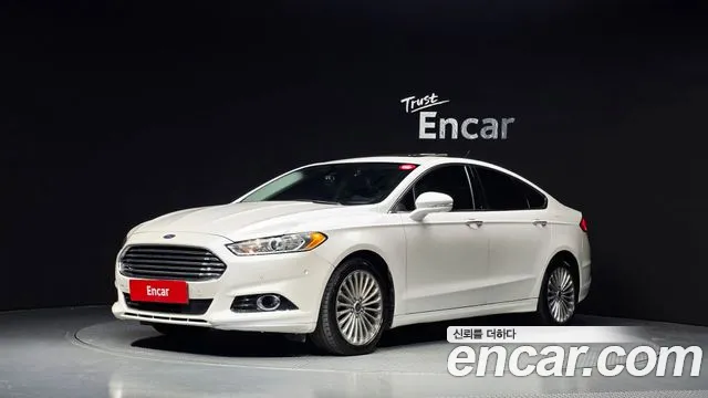 Ford Fusion 2015 — photo 1
