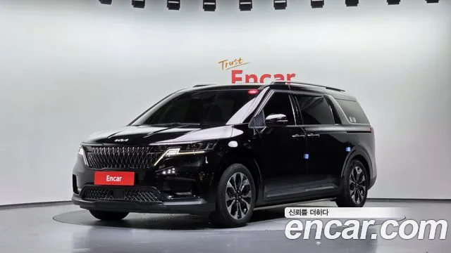 Kia Canival 2022 — photo 1
