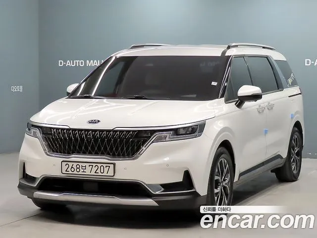Kia Canival 2021 — photo 1