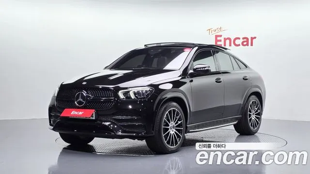 Mercedes-Benz GLE-Class 2022 — photo 1