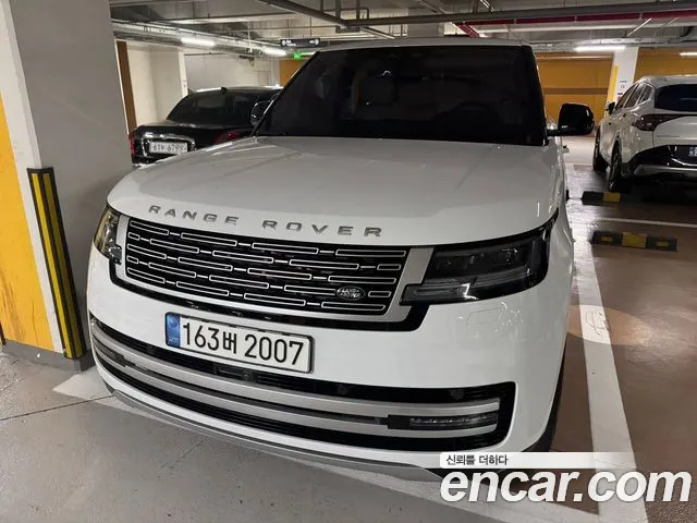 Land Rover Range Rover 2023 — photo 1