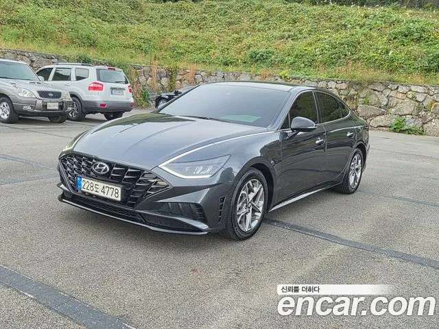 Hyundai Sonata 2022 — photo 1