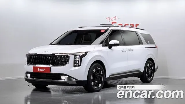 Kia Canival 2025 — photo 1