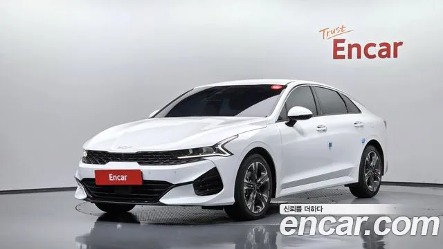 Kia K5 2023 — photo 1