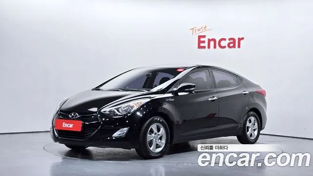 Hyundai AVANTE 2013 — photo 1